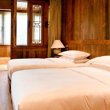 Songtsam Tacheng Lodge Deqen Экстерьер фото